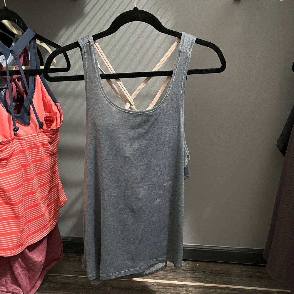 Size 4 Lululemon tank